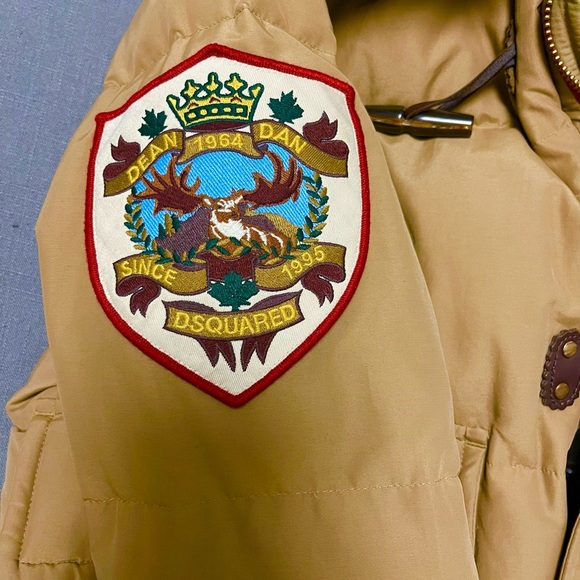 Dsquared down jacket
With Raccoon Fur. - Picture 2 of 13